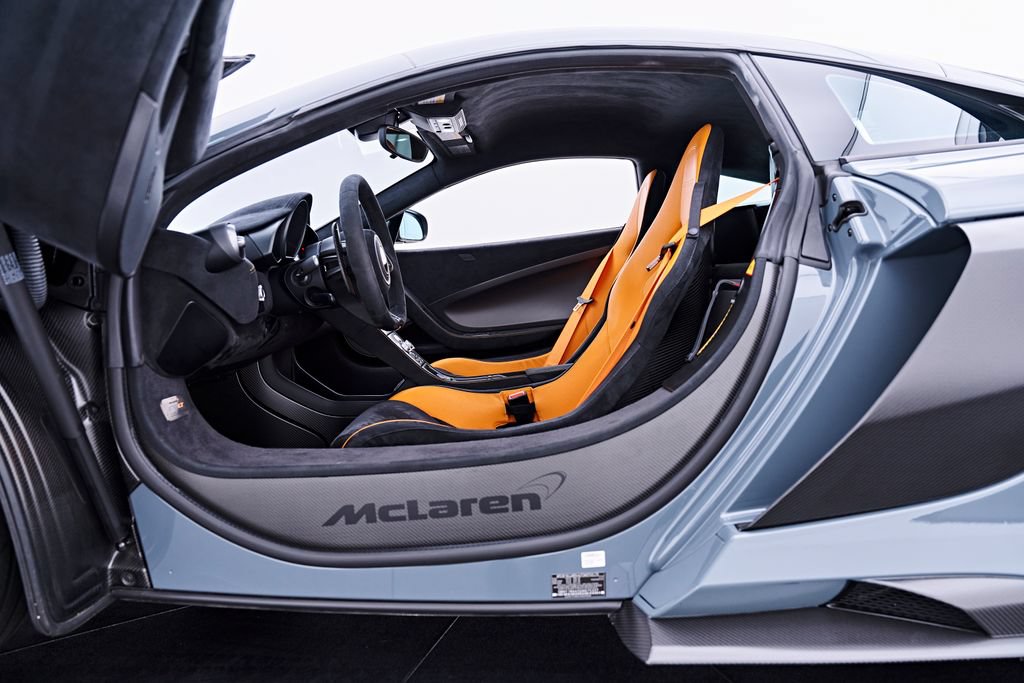 Used 2016 McLaren 675LT Coupe RWD image 58