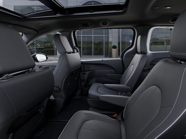 New 2026 Chrysler Pacifica Limited FWD image 23