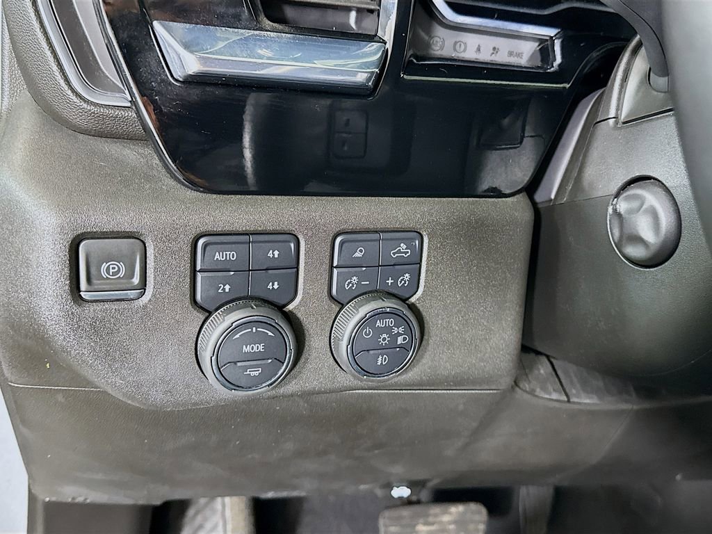 Used 2024 Chevrolet Silverado 1500 LTZ w/ LTZ Convenience Package II image 20