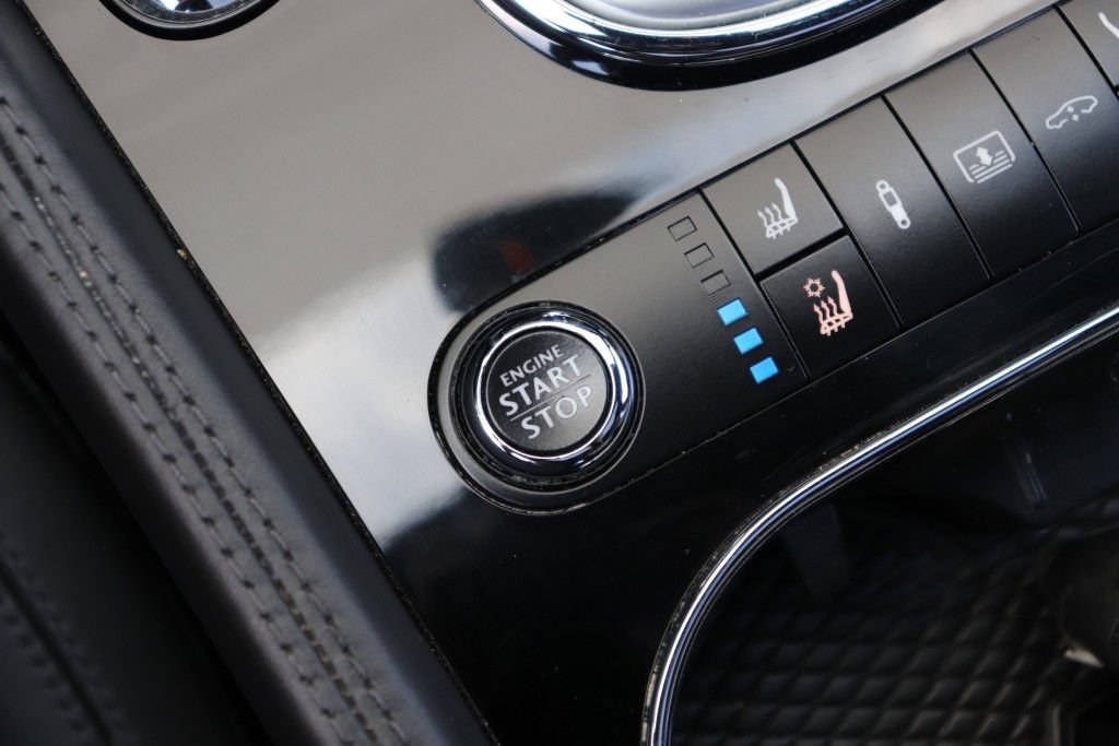 Used 2015 Bentley Flying Spur V8 AWD/4WD image 42