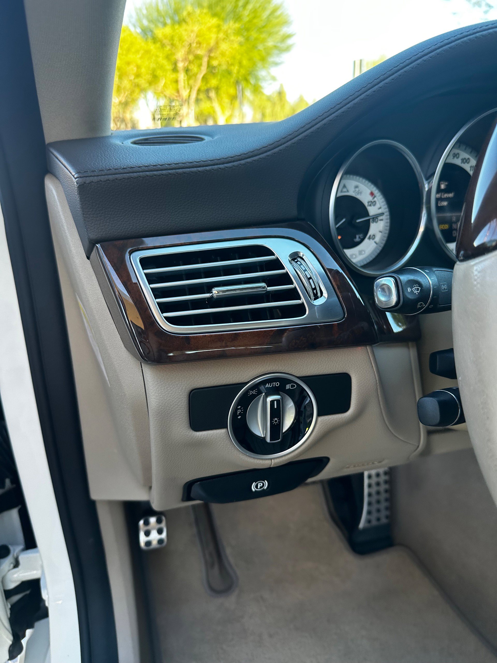 Used 2014 Mercedes-Benz CLS 550 image 25