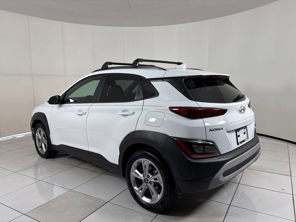 Used 2023 Hyundai Kona SEL w/ Convenience Package FWD image 3