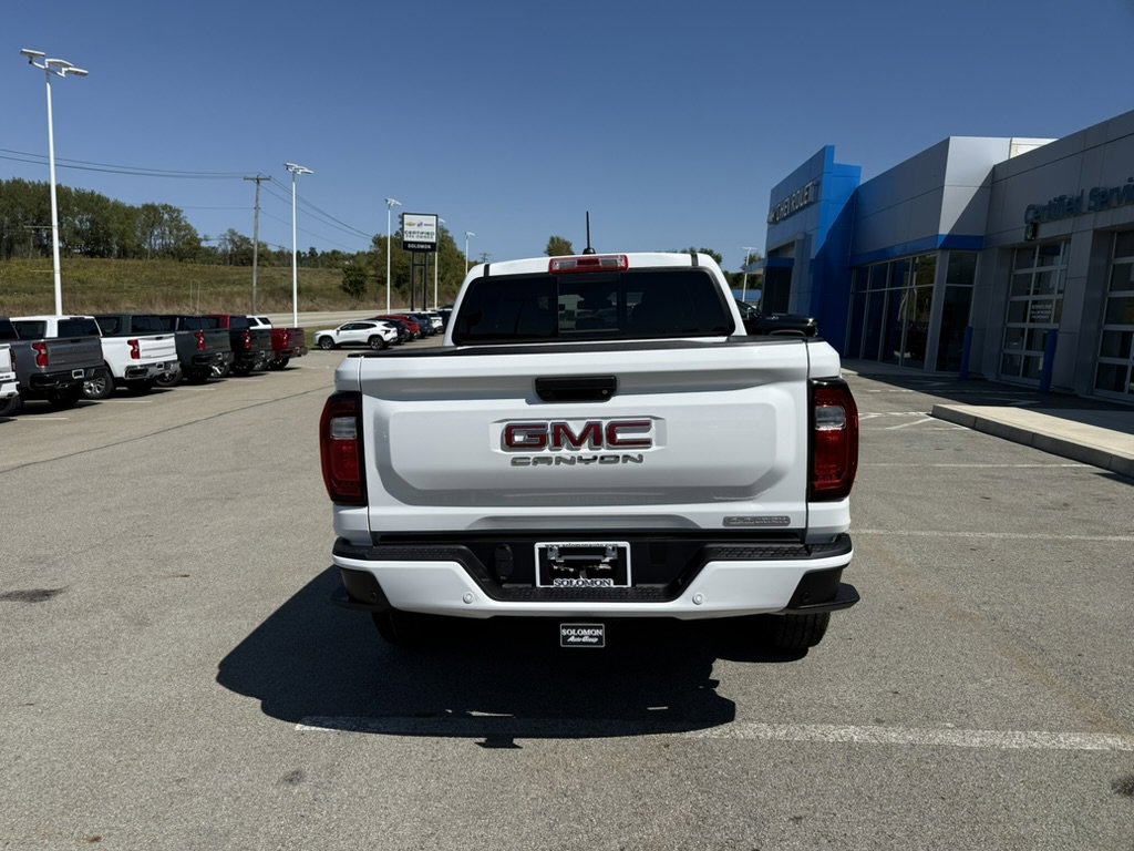 New 2026 GMC Canyon Elevation w/ Convenience Package image 4