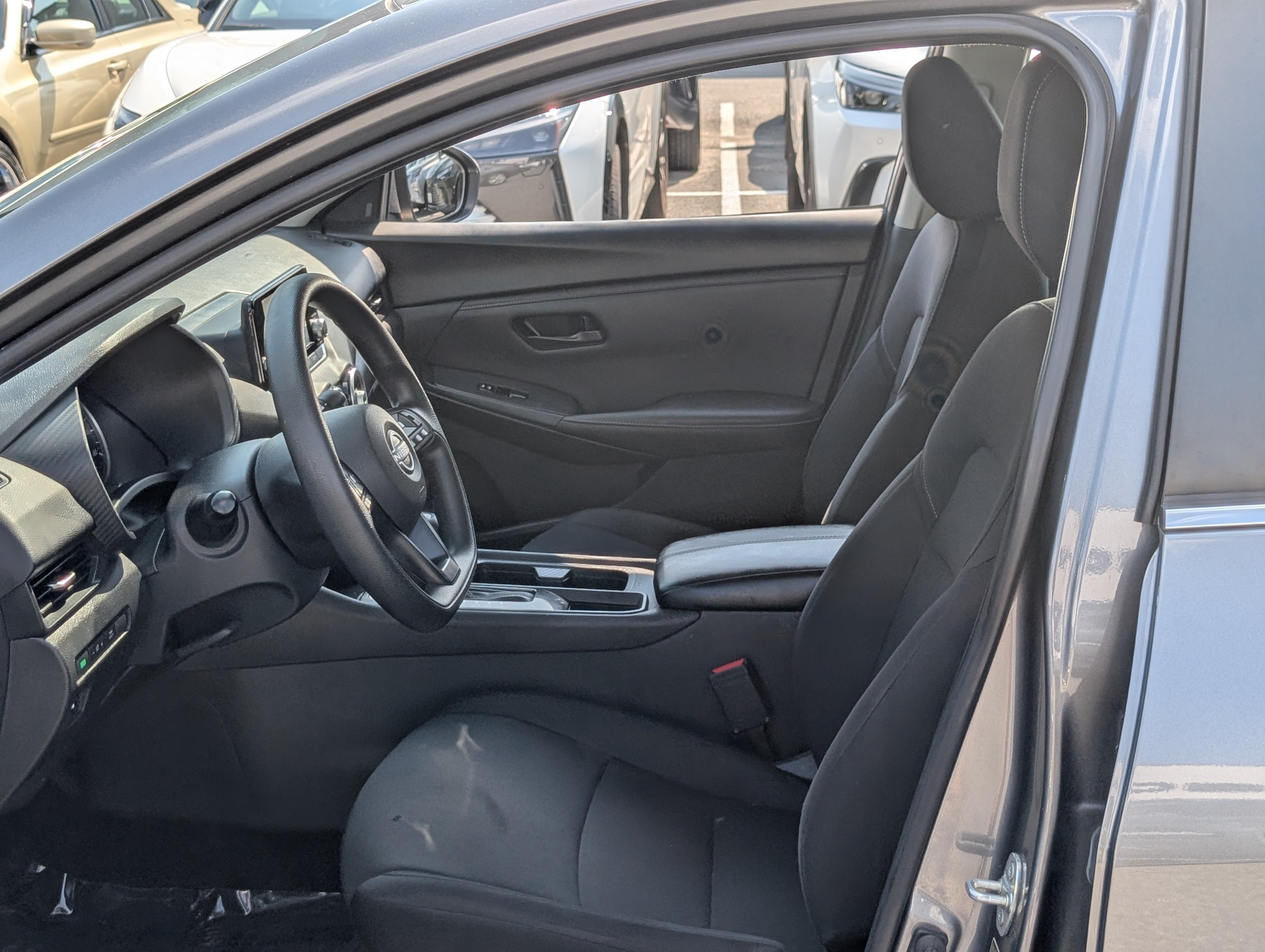 Used 2024 Nissan Sentra S FWD image 11