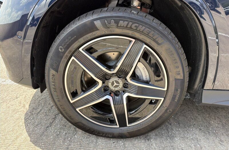 Used 2024 Mercedes-Benz GLC 300 4MATIC image 10