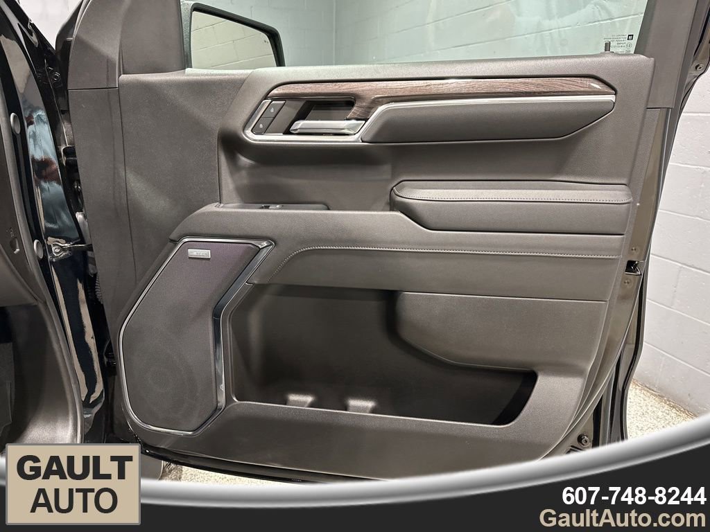 Used 2024 Chevrolet Silverado 1500 LTZ w/ LTZ Convenience Package II image 17