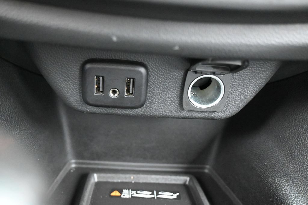 Used 2022 Chevrolet Traverse LT w/ LPO, Floor Liner Package FWD image 28