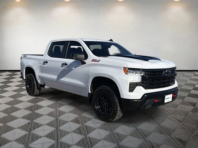 Used 2023 Chevrolet Silverado 1500 LT Trail Boss w/ Protection Package image 3