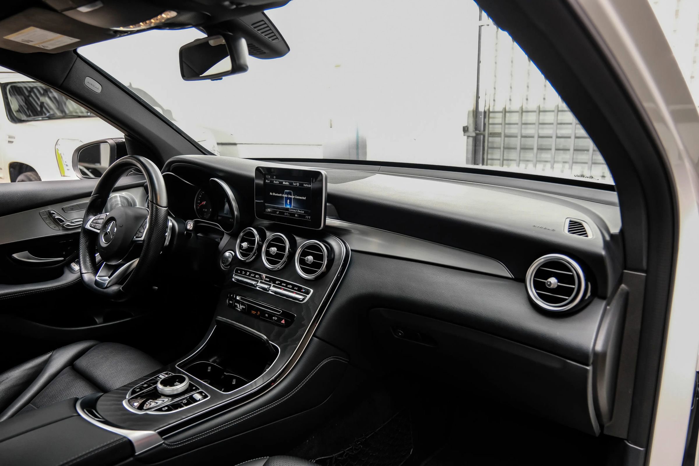 Used 2019 Mercedes-Benz GLC 300 image 15