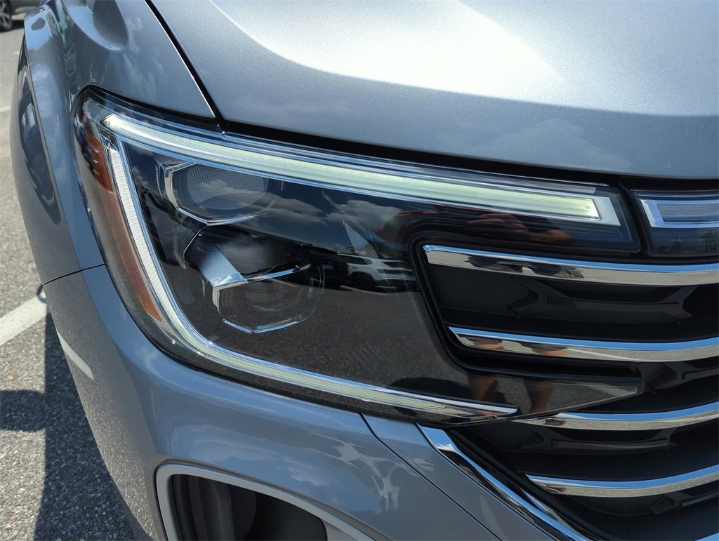 New 2026 Volkswagen Atlas SE image 13