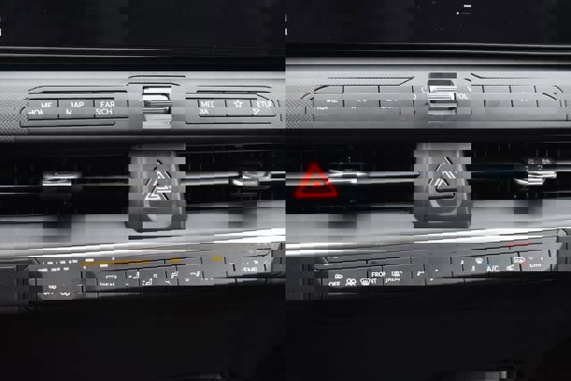 New 2026 Kia K4 LXS image 26