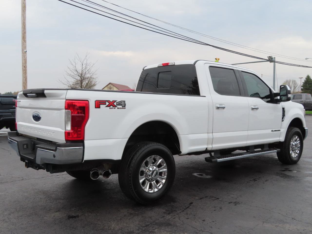 Used 2018 Ford F250 XLT w/ XLT Premium Package image 6