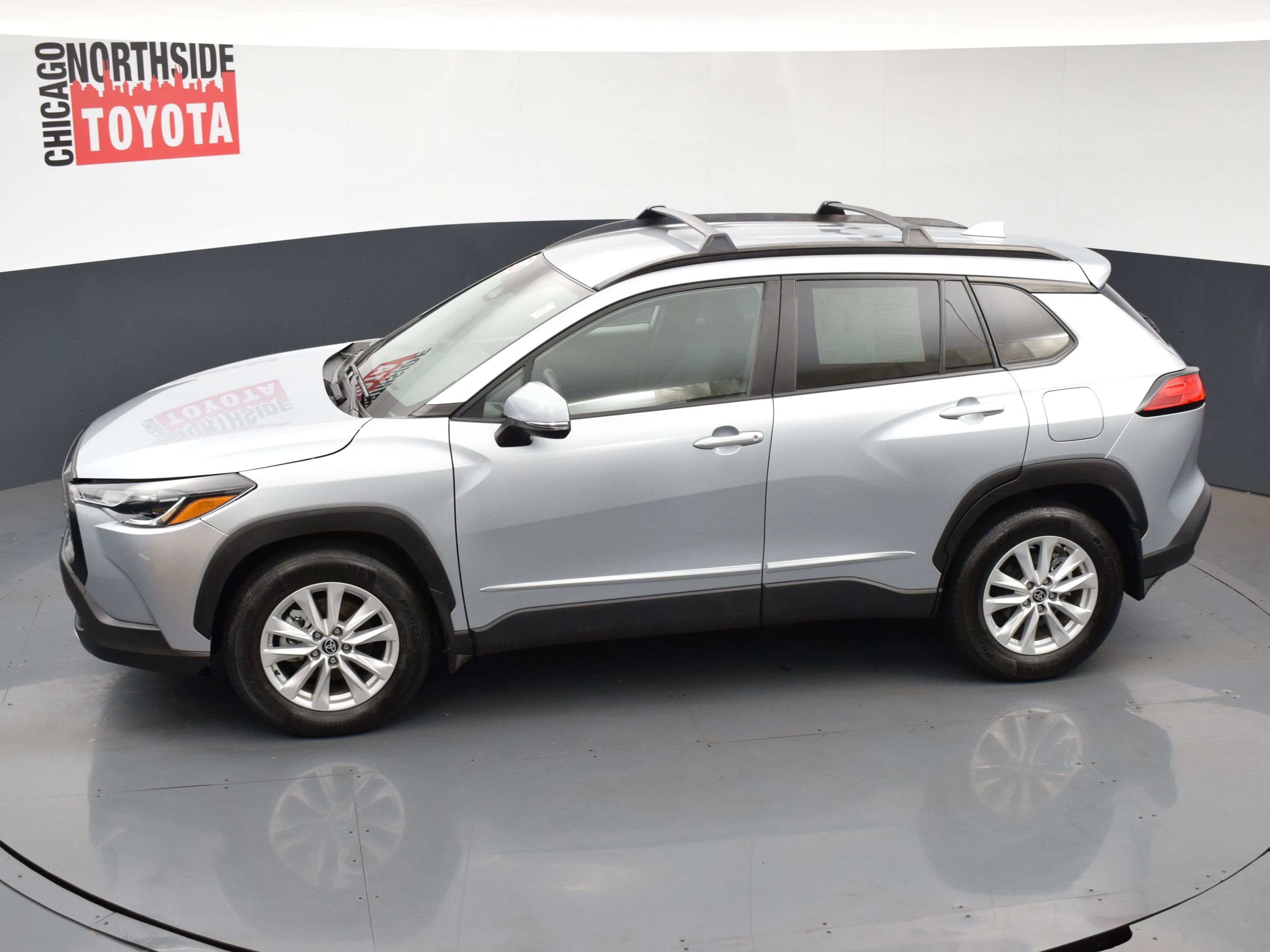 Used 2023 Toyota Corolla Cross LE w/ Black Badges Package (TMS) image 17