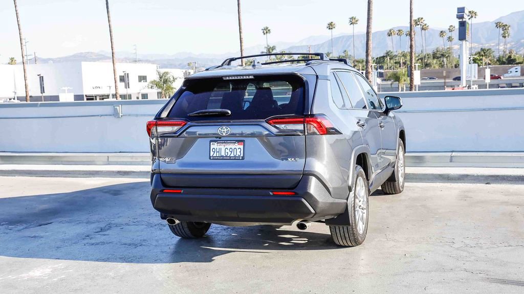 Used 2023 Toyota RAV4 XLE Premium FWD image 8