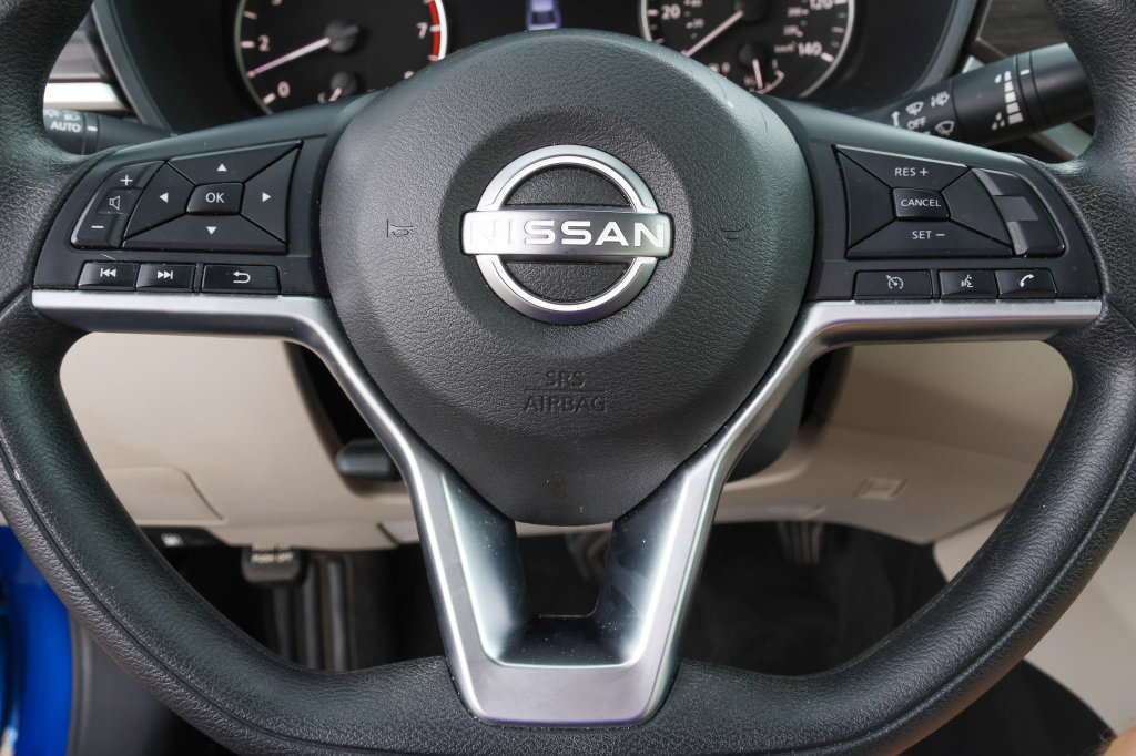 Used 2025 Nissan Altima 2.5 SV FWD image 23