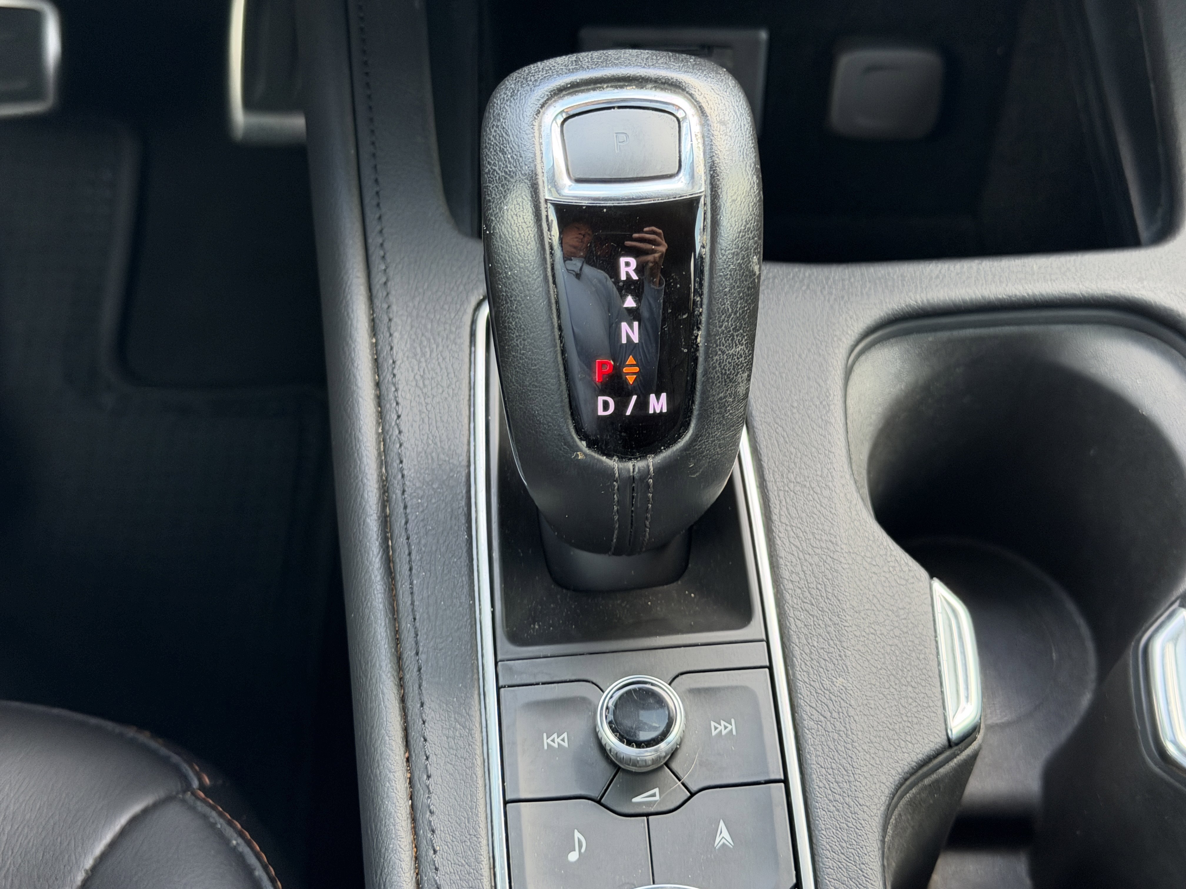 Used 2019 Cadillac XT4 Sport w/ Driver Awareness Package image 25