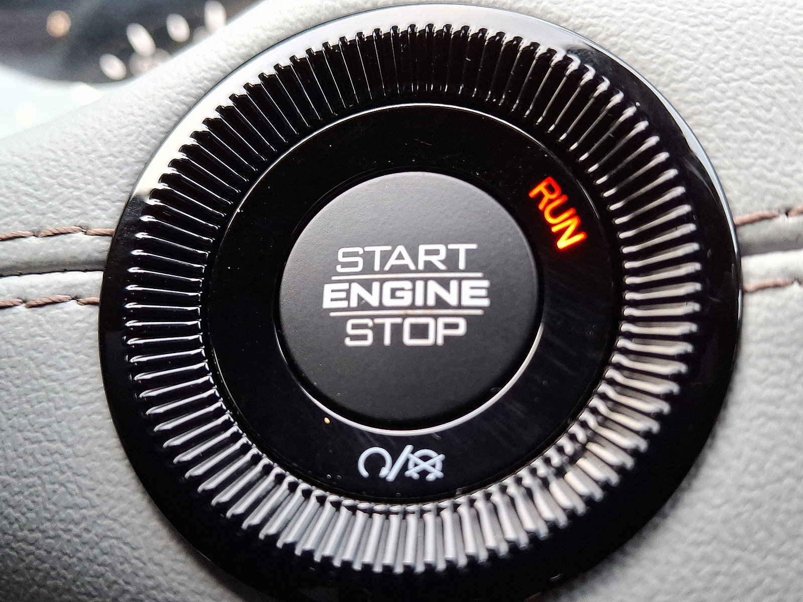 Certified 2024 Jeep Compass Limited image 22