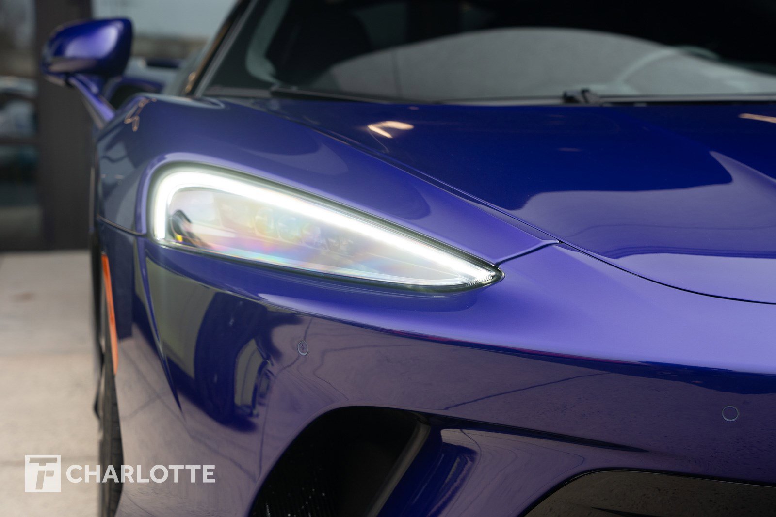 Used 2022 McLaren GT image 3