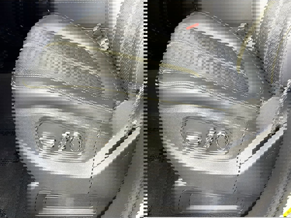 Used 2024 Rivian R1S Adventure image 22