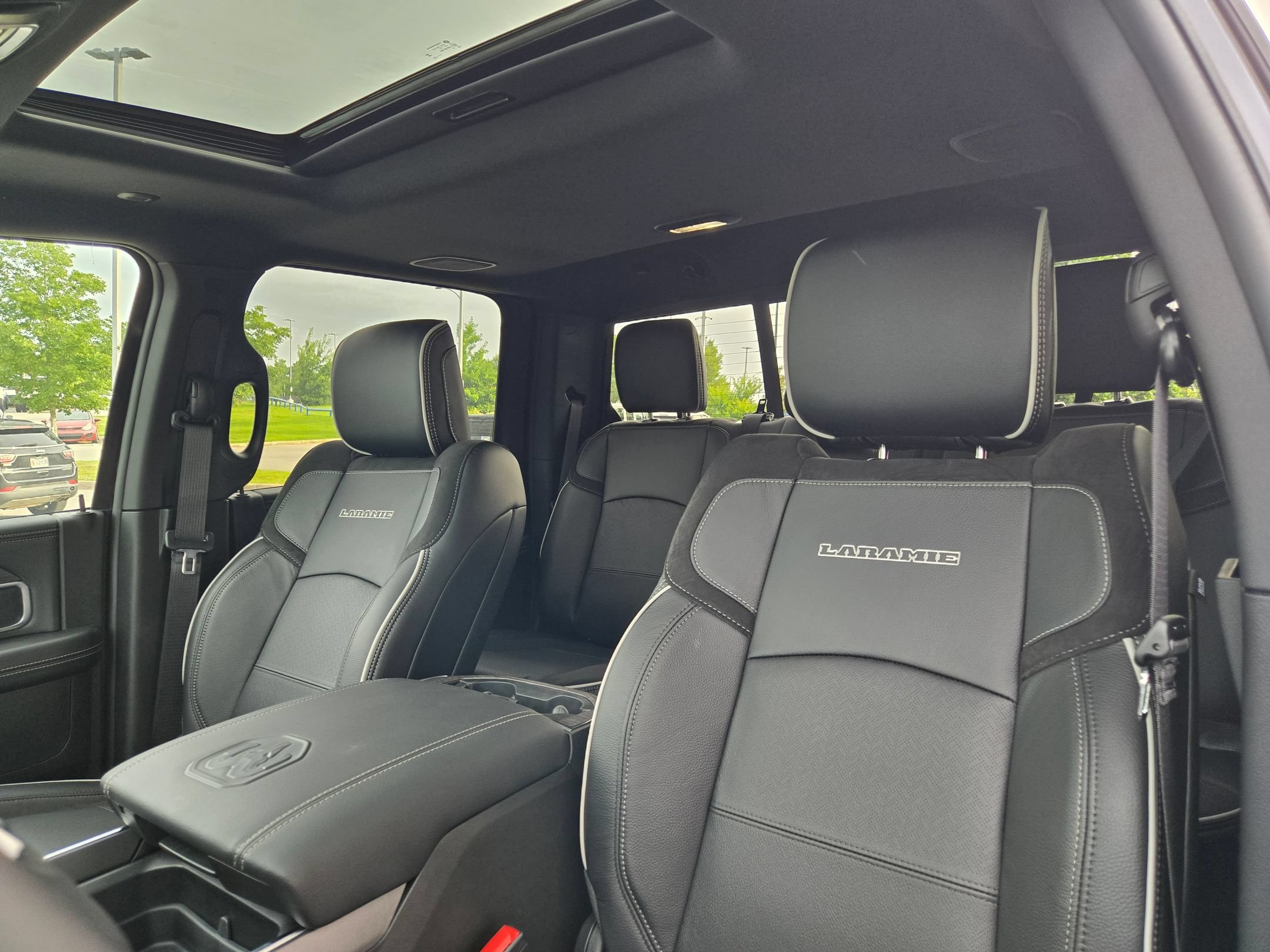 New 2026 RAM 2500 Laramie w/ Night Edition AWD/4WD image 21