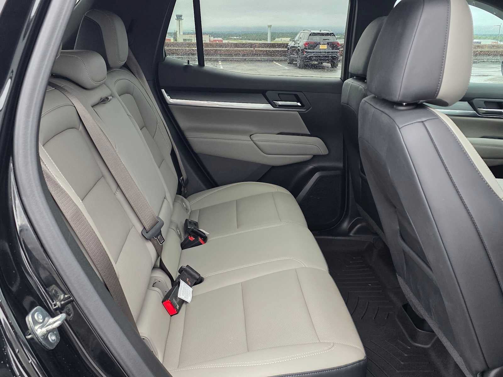 Used 2025 GMC Terrain Elevation w/ Elevation Premium Package AWD/4WD image 12