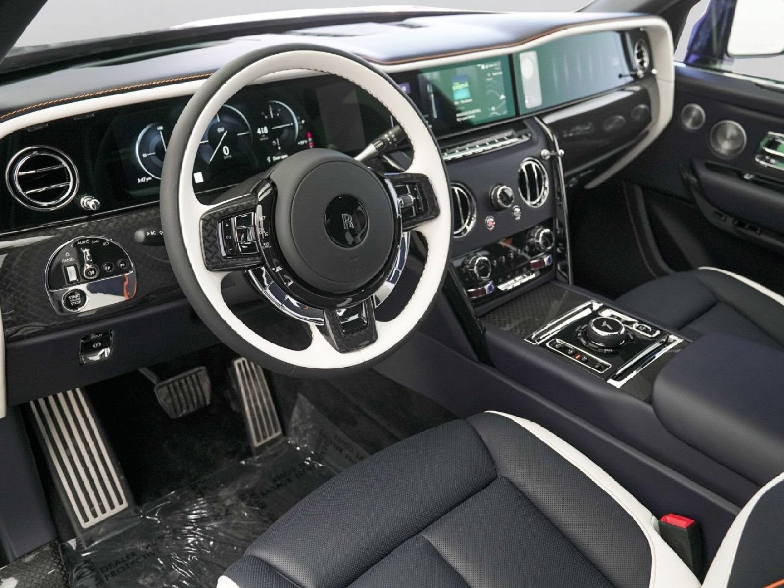 New 2026 Rolls-Royce Cullinan Black Badge AWD/4WD image 8