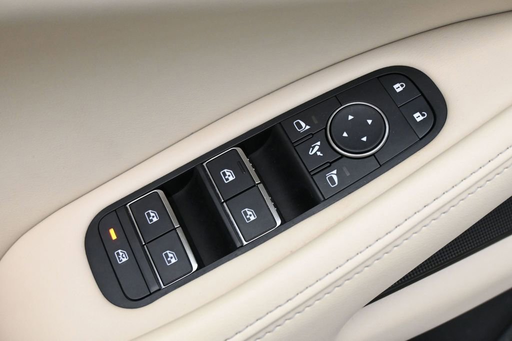 Used 2023 INFINITI QX60 Luxe w/ Cargo Package FWD image 4