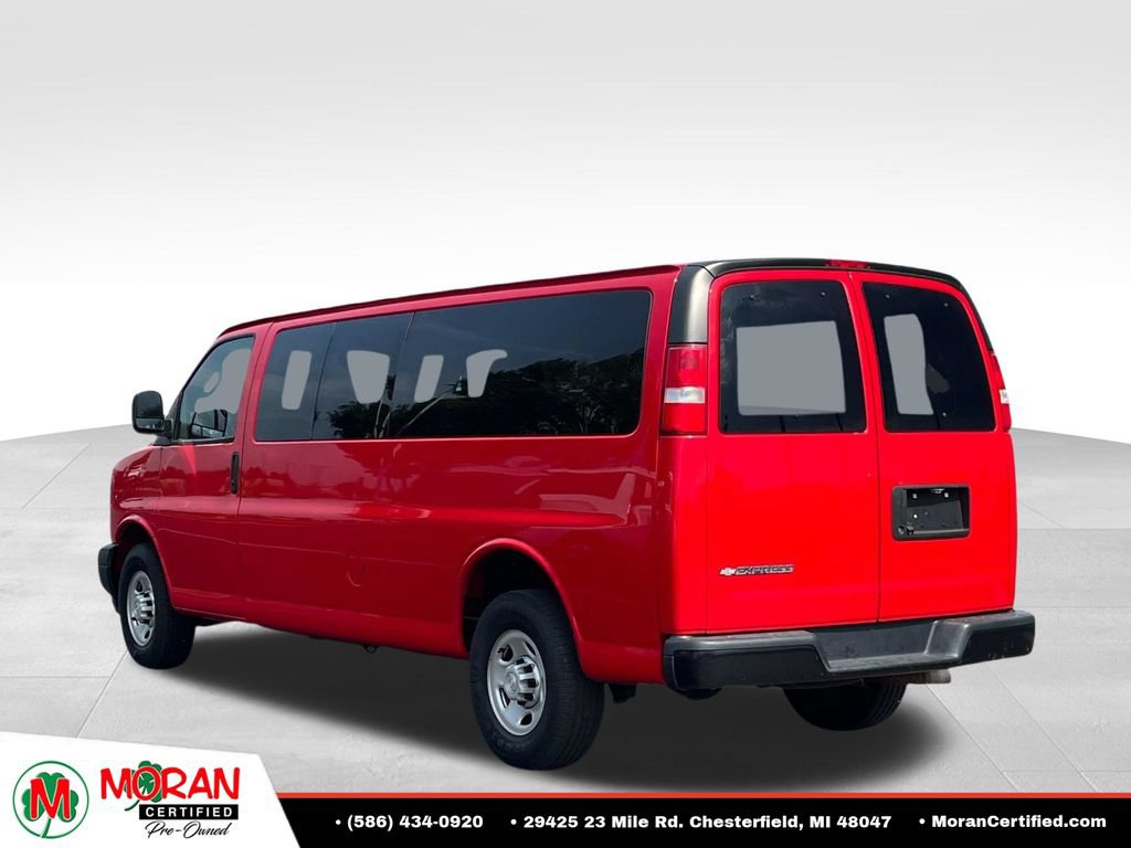 Used 2019 Chevrolet Express 3500 LS RWD image 4