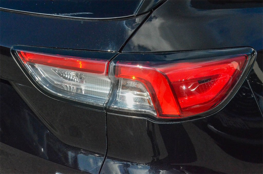 Used 2020 Ford Escape SEL image 7