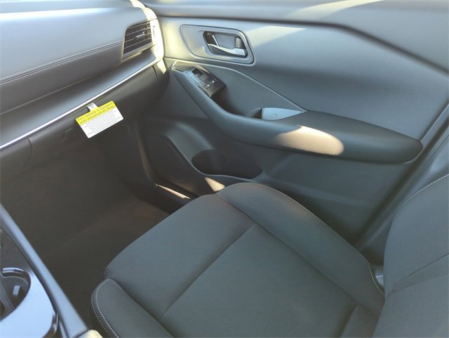 New 2026 Nissan Rogue S image 21