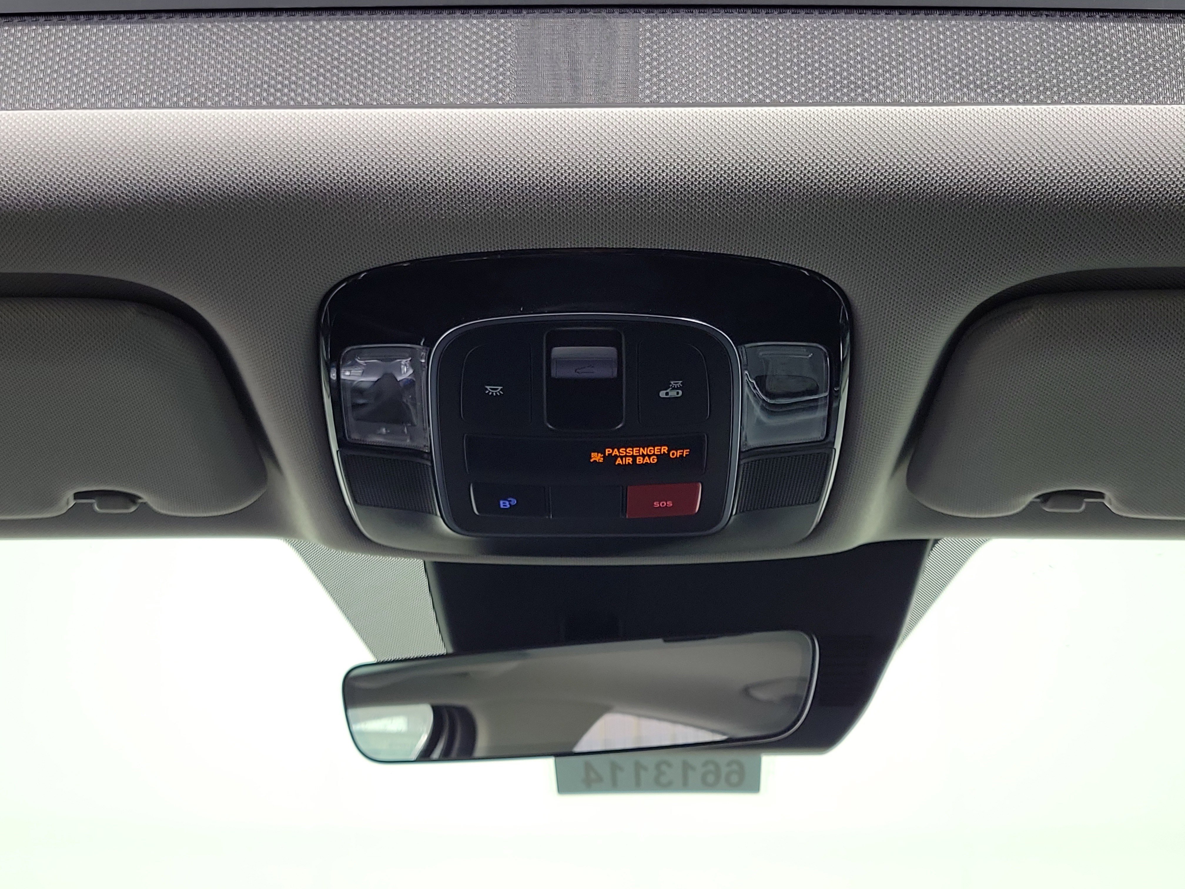 New 2025 Hyundai Sonata Limited image 8