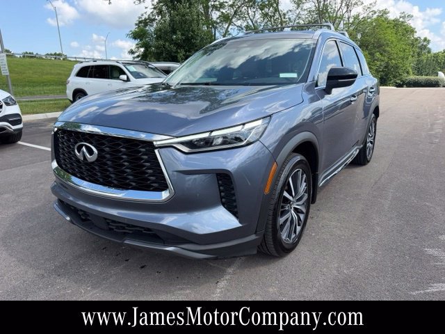 Used 2023 INFINITI QX60 Sensory w/ Vision Package AWD/4WD image 3