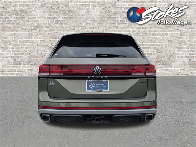 Certified 2025 Volkswagen Atlas Peak Edition SE image 5