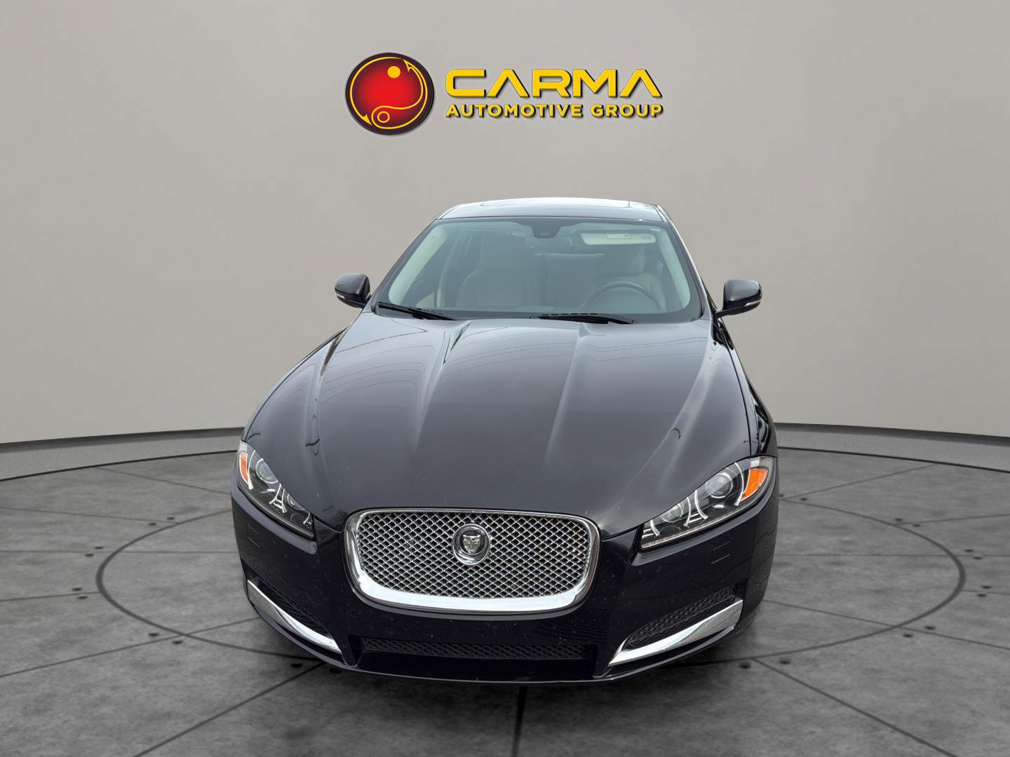 Used 2012 Jaguar XF image 12