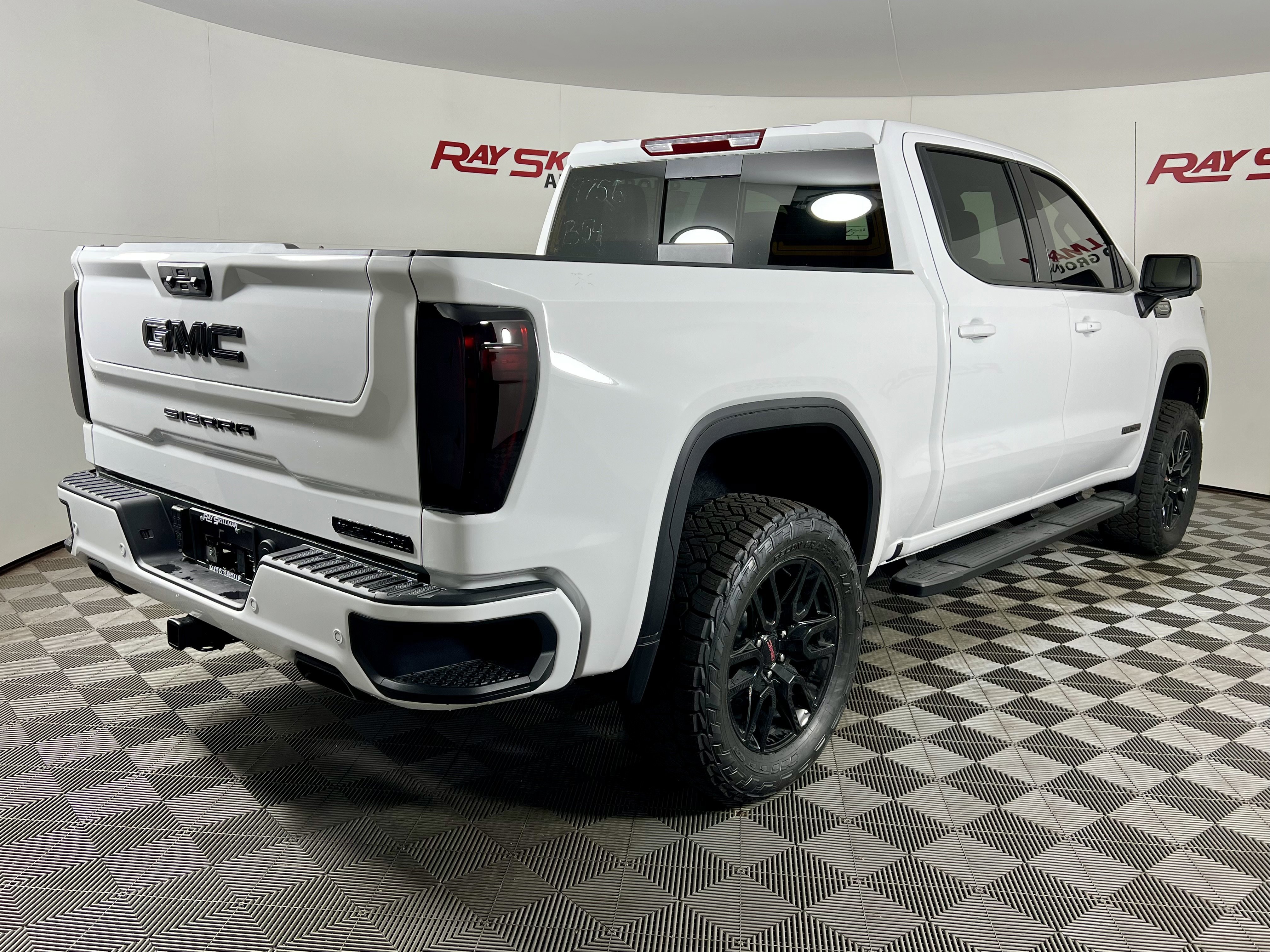 New 2026 GMC Sierra 1500 Elevation w/ Elevation Premium Package image 7
