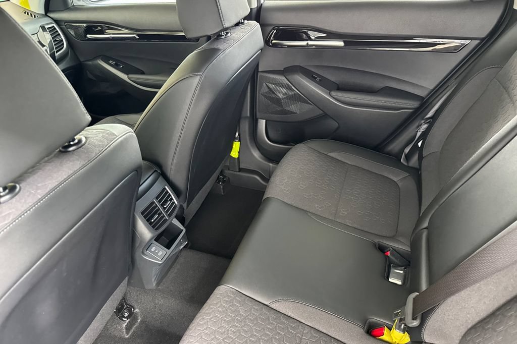 New 2026 Kia Seltos S AWD/4WD image 12