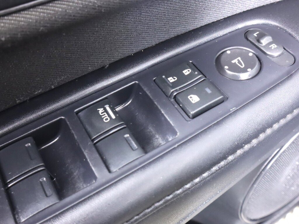 Used 2020 Honda HR-V LX image 23