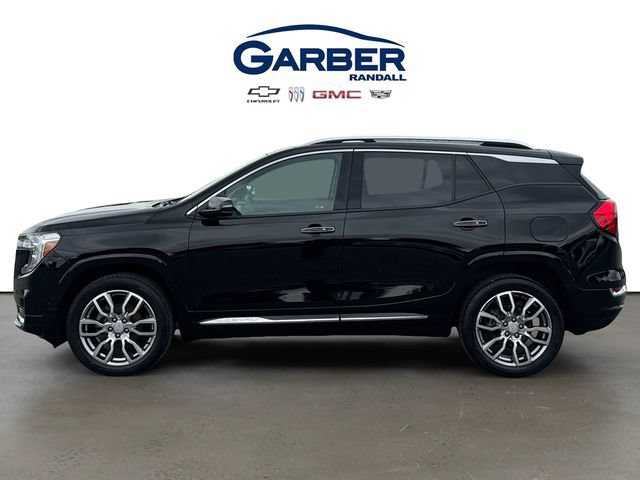 Used 2023 GMC Terrain Denali AWD/4WD image 2