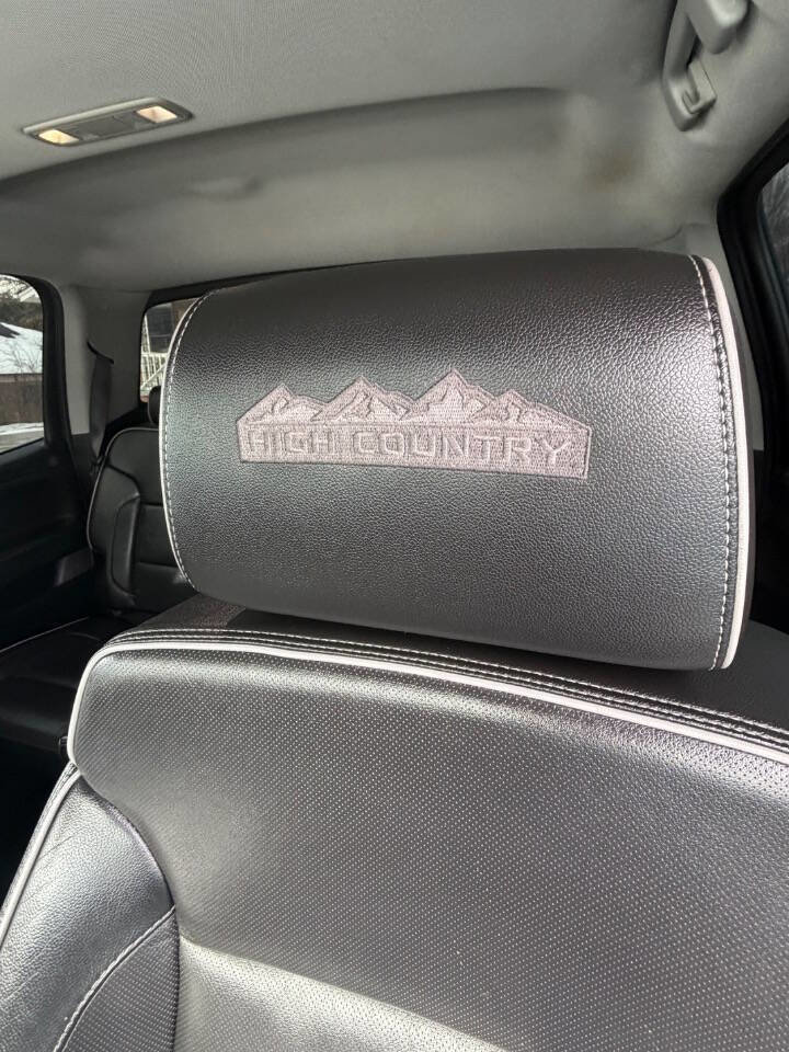 Used 2018 Chevrolet Silverado 3500 High Country w/ Duramax Plus Package image 16