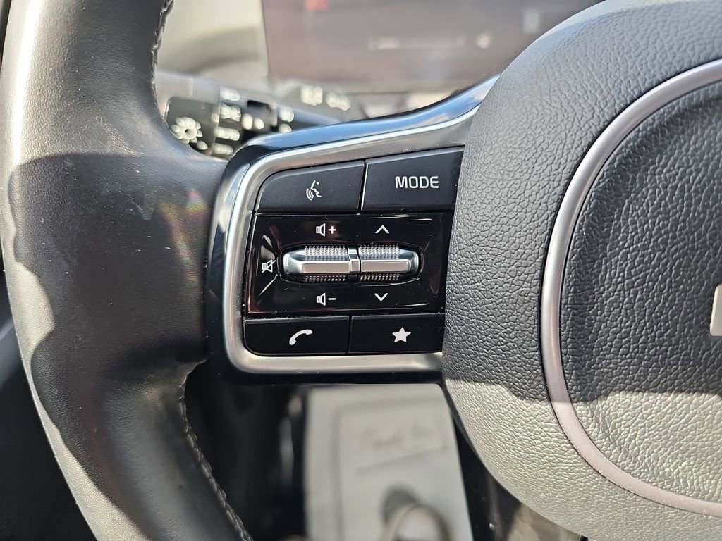 Used 2024 Kia Sorento EX w/ Panoramic Sunroof Package image 23