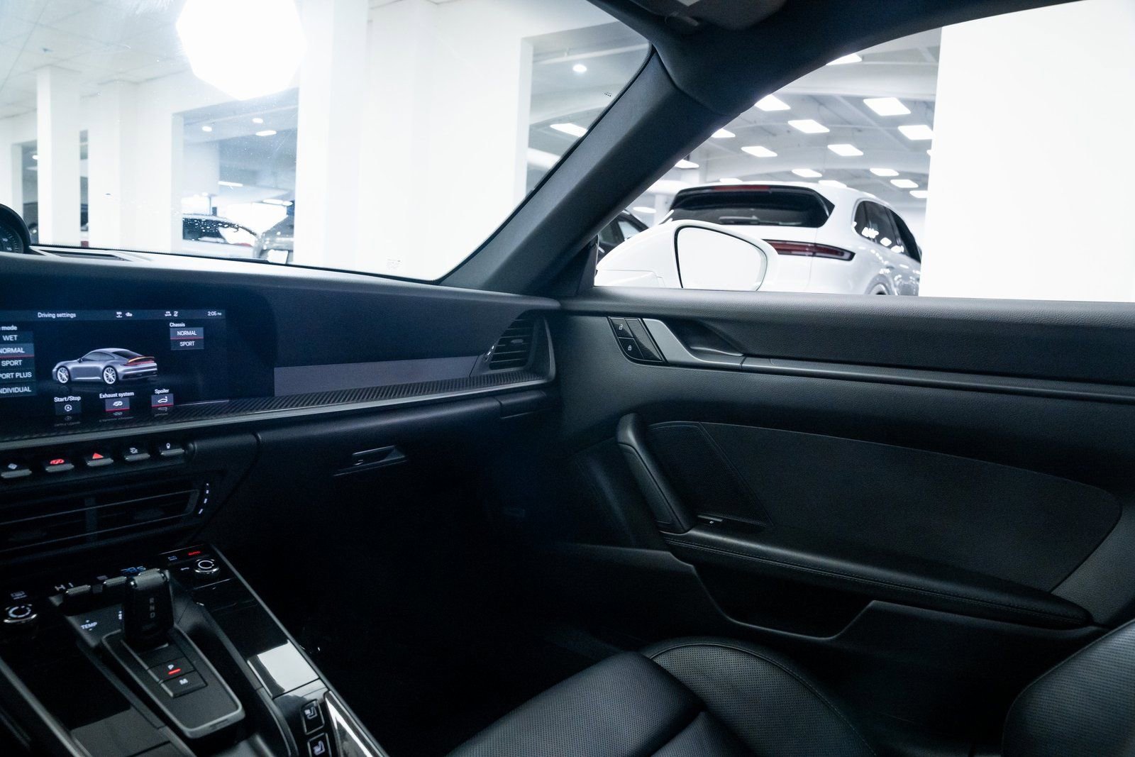 Used 2020 Porsche 911 Carrera S image 10