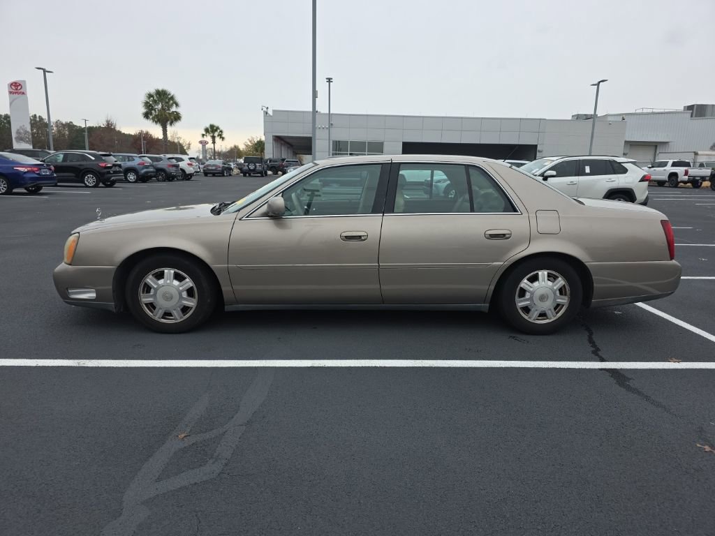 Used 2004 Cadillac De Ville image 3
