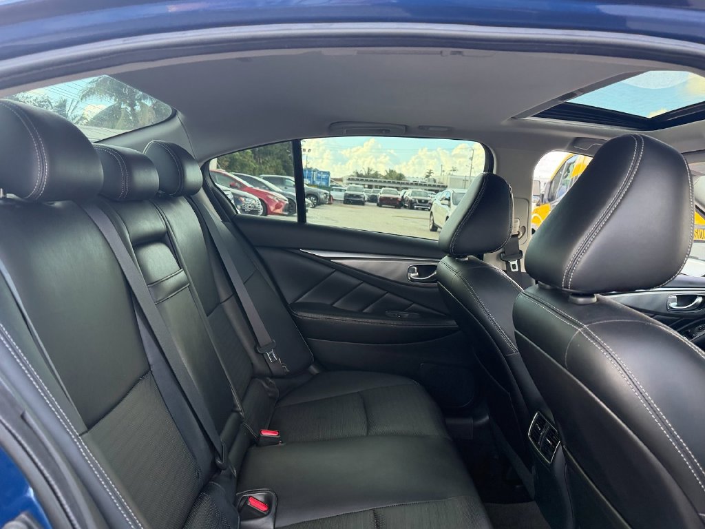 Used 2020 INFINITI Q50 Sport RWD image 16