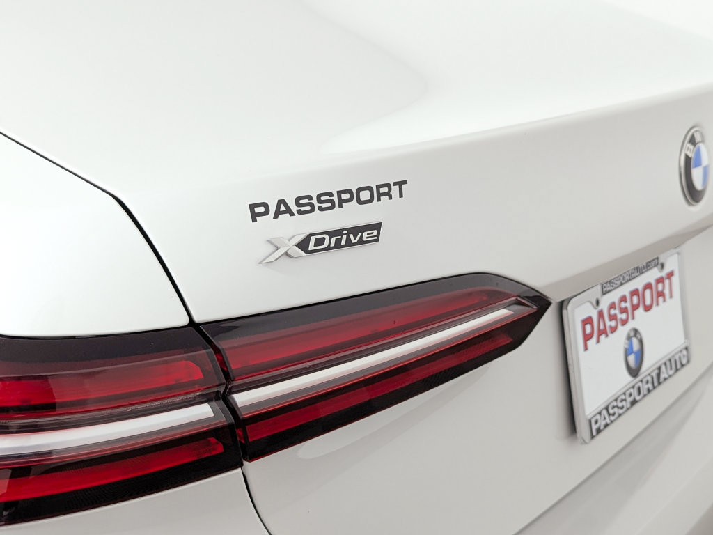 Used 2026 BMW 530i xDrive AWD/4WD image 11