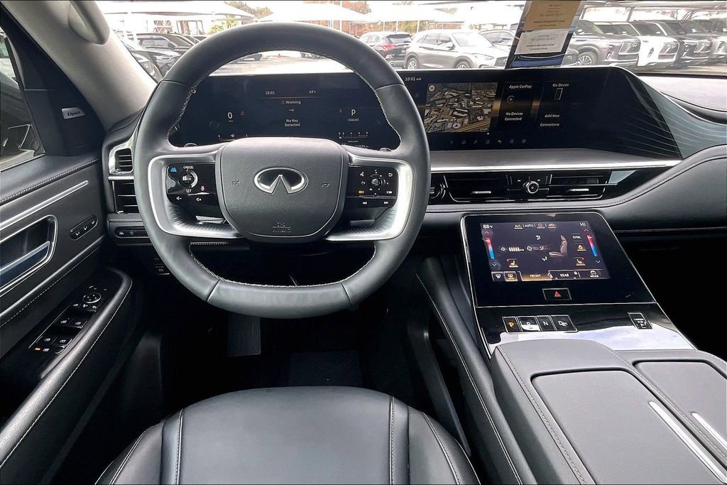 Certified 2025 INFINITI QX80 Pure w/ Cargo Package image 9