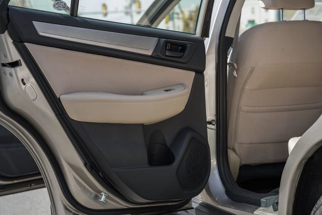 Used 2018 Subaru Outback 2.5i image 32