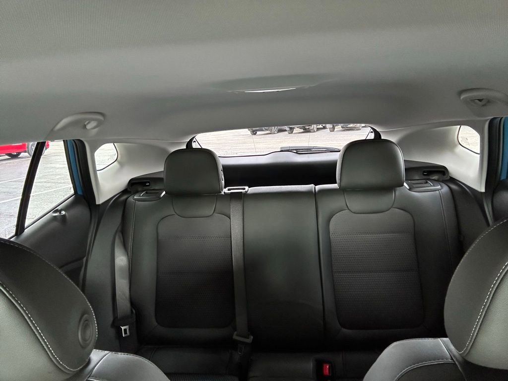 Used 2025 Chevrolet Trax LT w/ Driver Confidence Package image 27