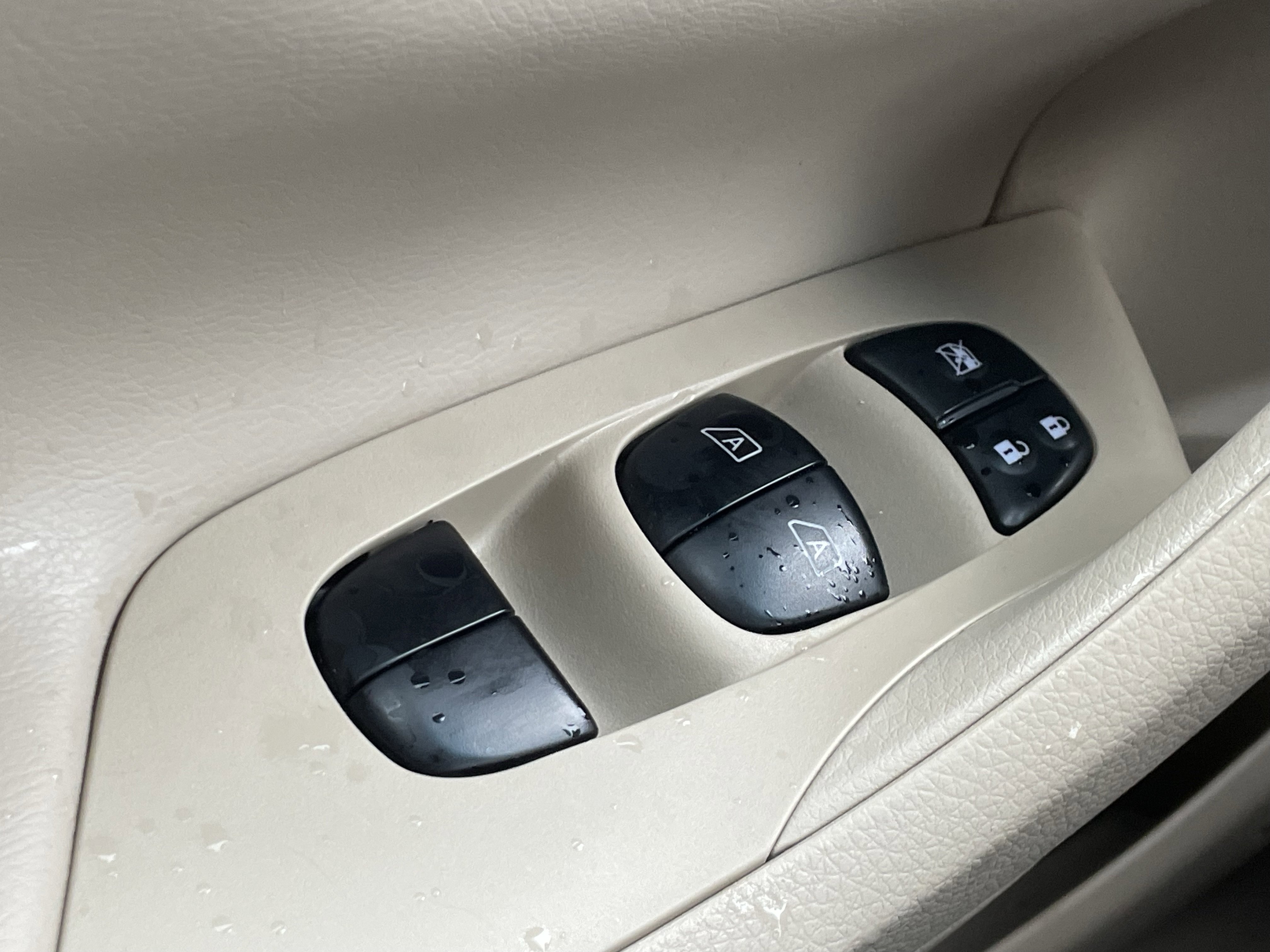 Used 2014 Nissan Altima 2.5 SL w/ Technology Package image 16