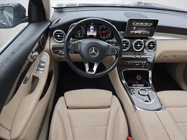 Used 2019 Mercedes-Benz GLC 300 4MATIC image 16