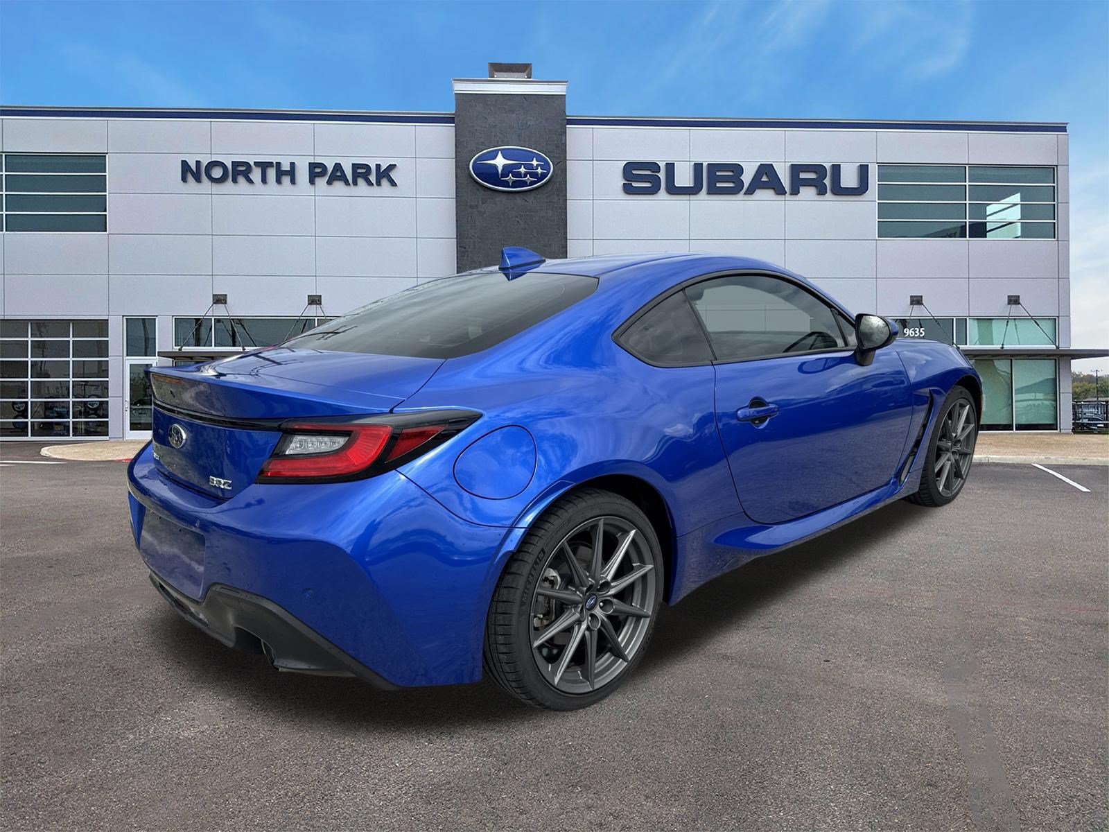 Used 2024 Subaru BRZ Limited w/ Popular Package 2 RWD image 3